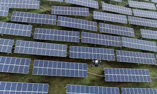 光伏巡檢無人機：定義、應(yīng)用和復(fù)亞智能的創(chuàng)新技術(shù)