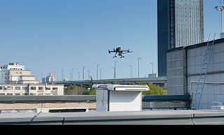 高效監(jiān)控方案：固定攝像頭vs安防巡邏無(wú)人機(jī)