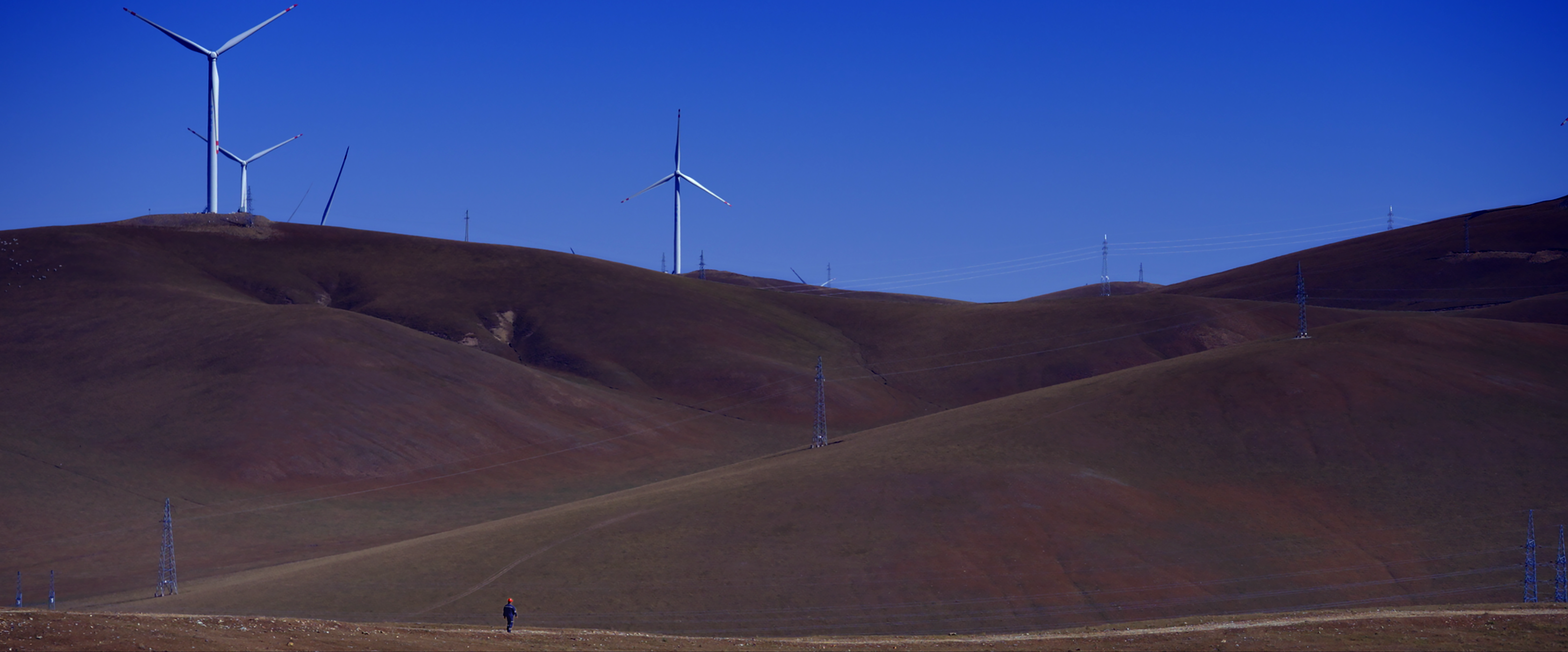 關(guān)于印發(fā)自治區(qū)低空經(jīng)濟高質(zhì)量發(fā)展實施方案（2024&mdash;2027年）的通知